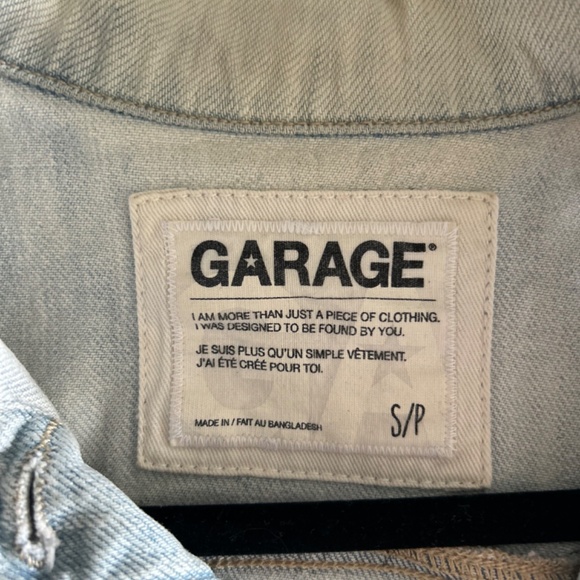Garage Distressed Jean Vest - Picture 2 of 3